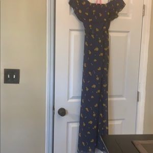 Maxi Dress : Betsy Johnson